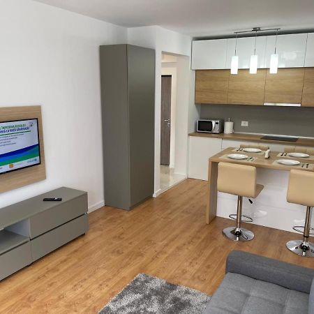 Silence Apartment 2 Орадя Экстерьер фото