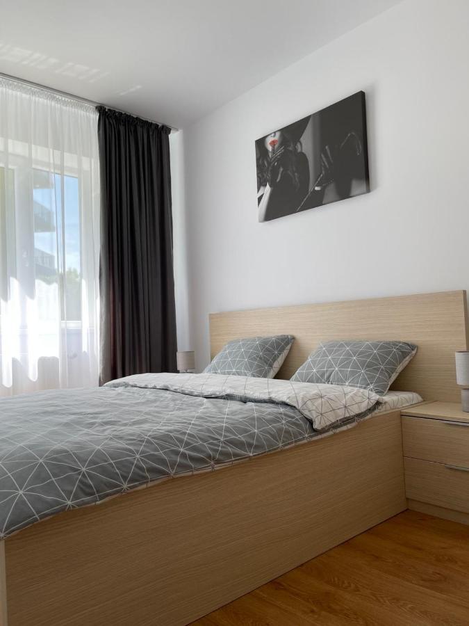 Silence Apartment 2 Орадя Экстерьер фото